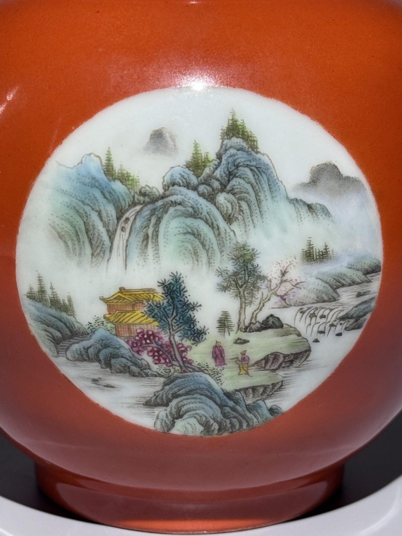    珊瑚红地开光山水诗文罐 - 图9