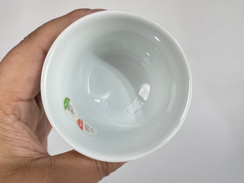 浅降彩 洞石花卉纹杯一对 - 图10