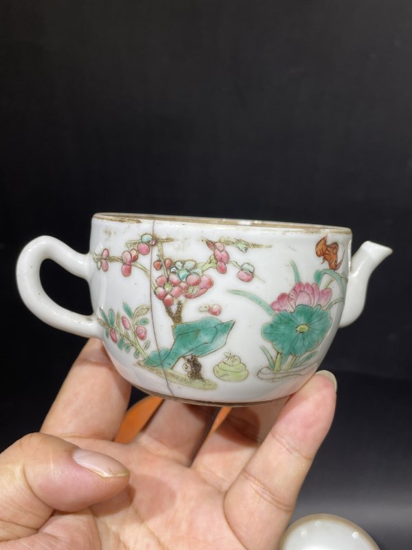 清 粉彩茶壶 杯子 盖 一组八件 - 图7