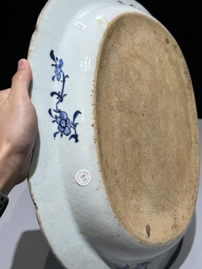    清乾隆 青花博古花卉纹镂空花口茶盘一套 - 图14
