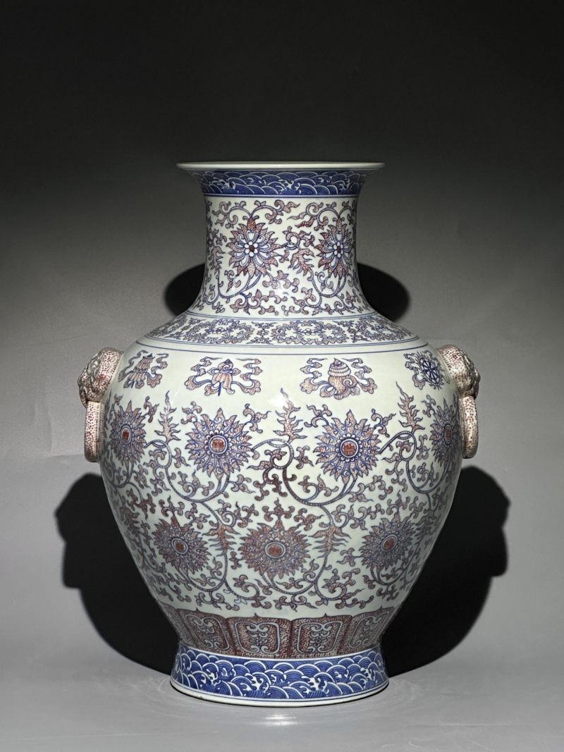    青花釉里红缠枝莲八宝纹象耳尊 - 图2