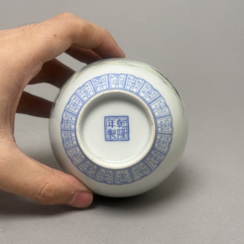 民国 粉彩花卉纹天球瓶 - 图6