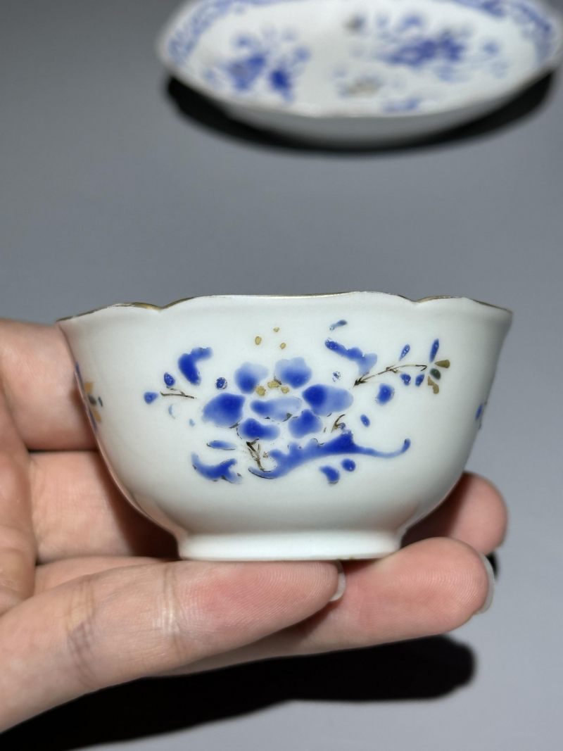    清乾隆 蓝料花卉纹杯碟一组两件 - 图10