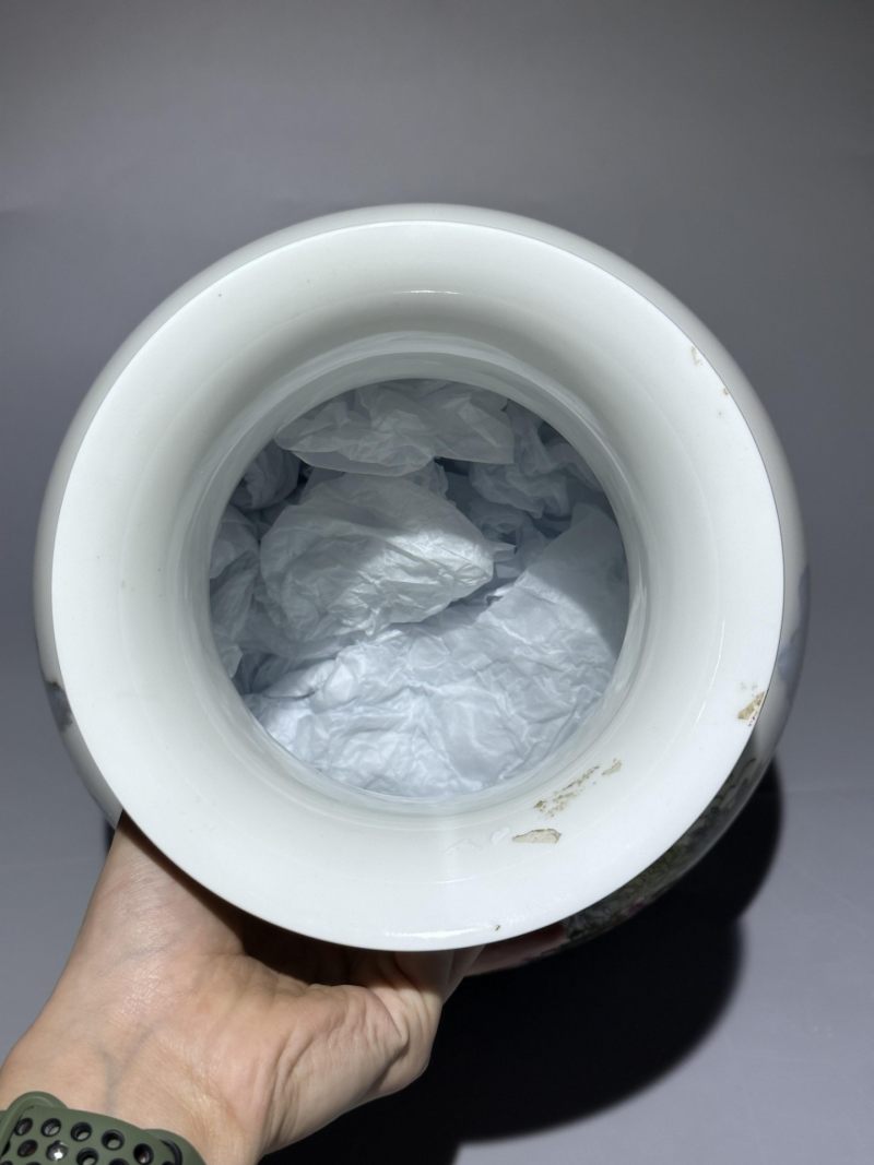    粉彩粉彩忠犬图观音瓶 - 图3