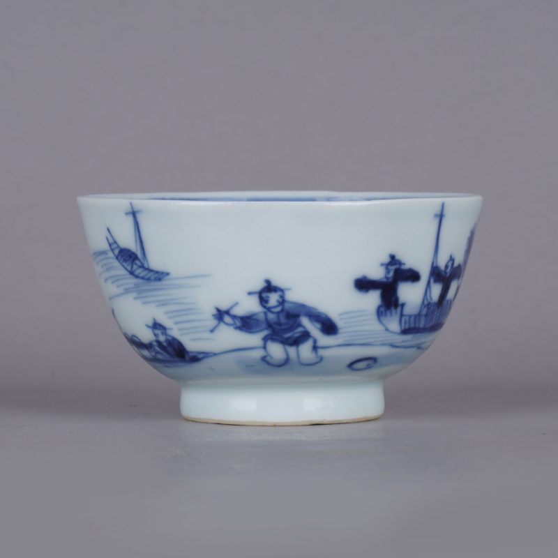 清中期 青花人物图茶圆