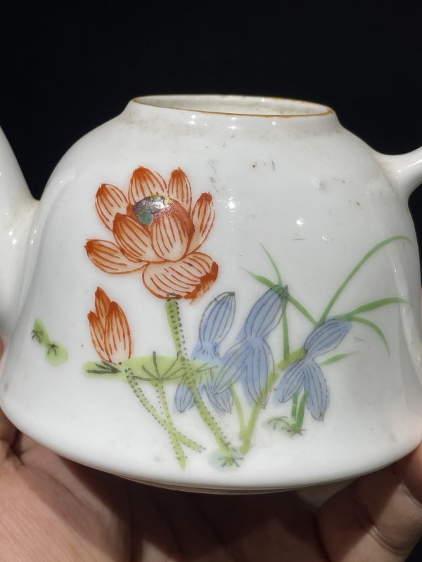 解放后 粉彩花卉纹茶壶 - 图2