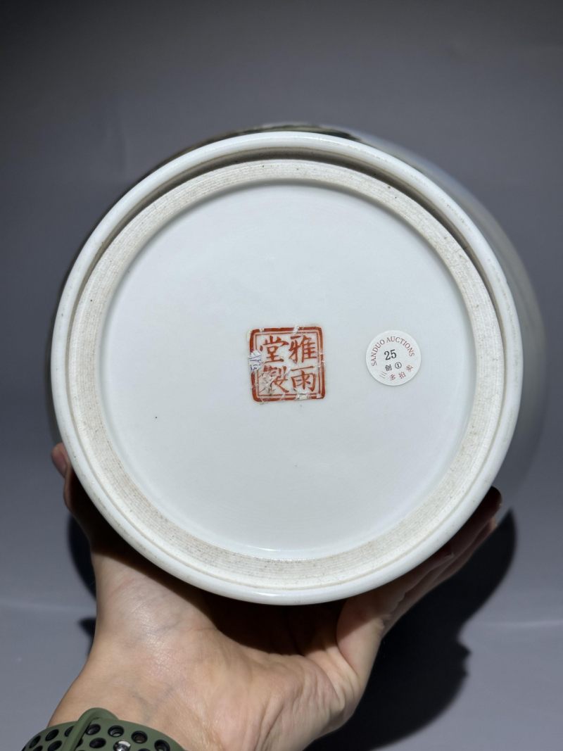    粉彩粉彩忠犬图观音瓶 - 图4