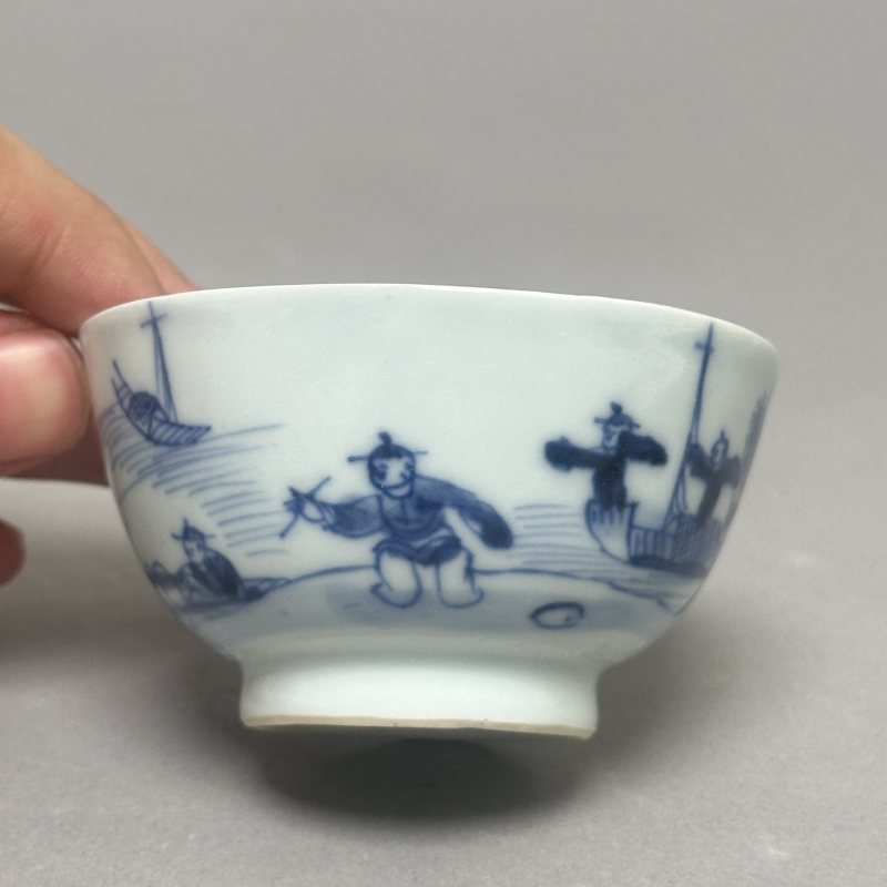 清中期 青花人物图茶圆 - 图2