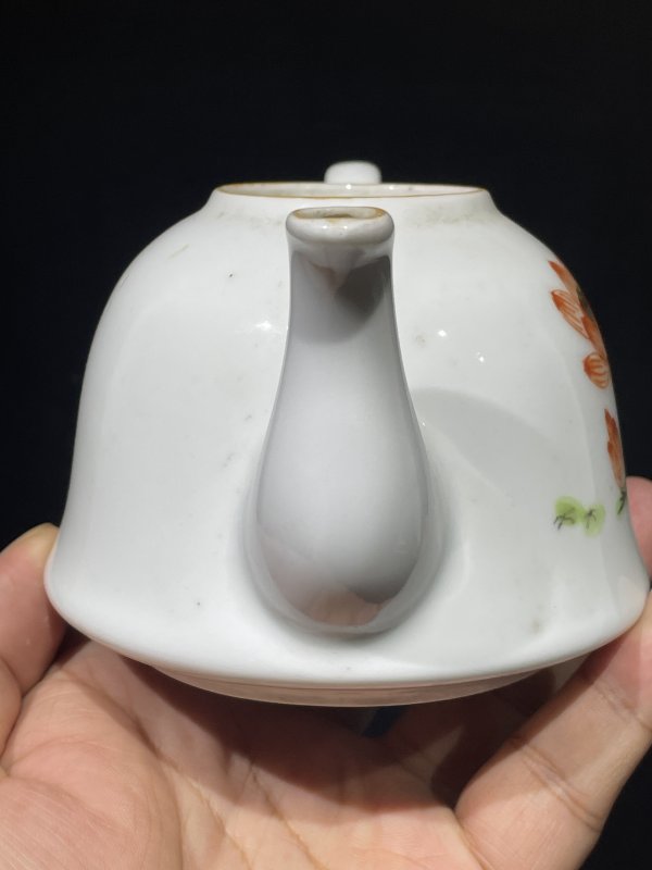 解放后 粉彩花卉纹茶壶 - 图3