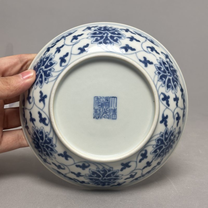 清道光 青花缠枝莲纹盘 - 图5