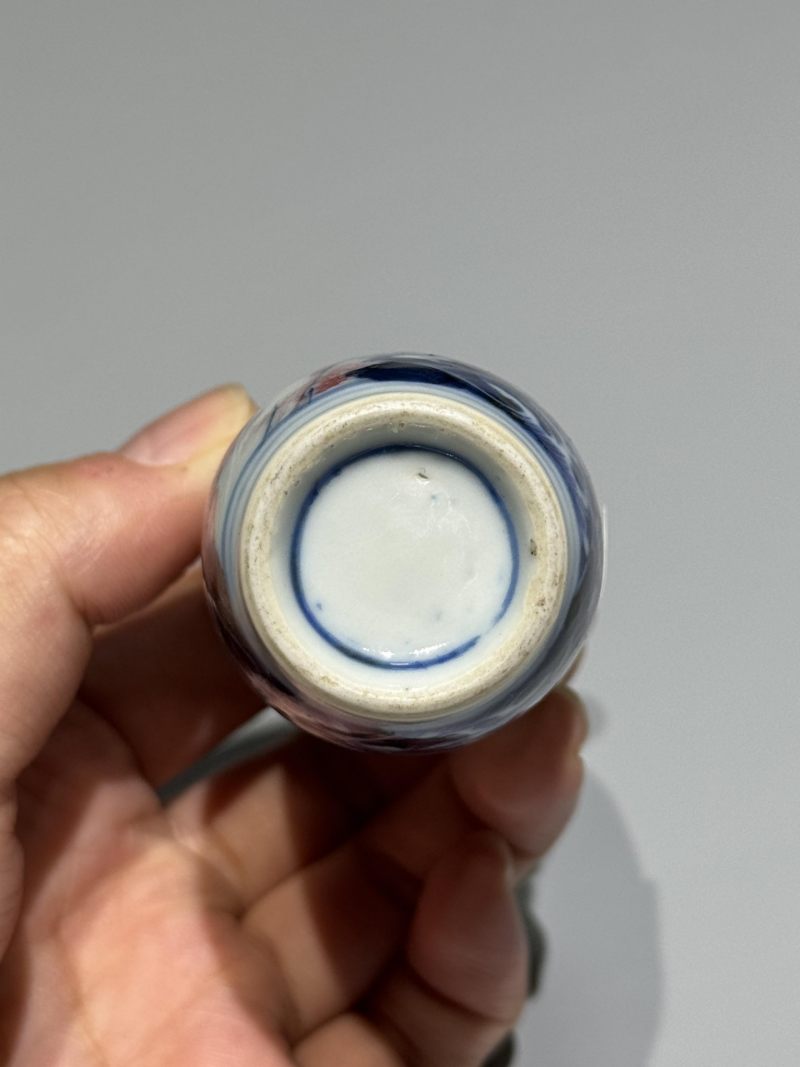    清道光 青花釉里红‘英雄独立’鼻烟壶 - 图6