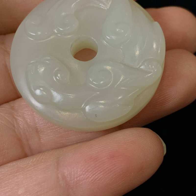 明 和田玉龙纹璧 - 图3