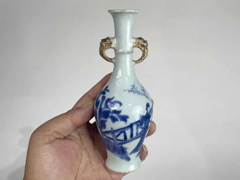 清康熙 青花侍女图双耳瓶 - 图2