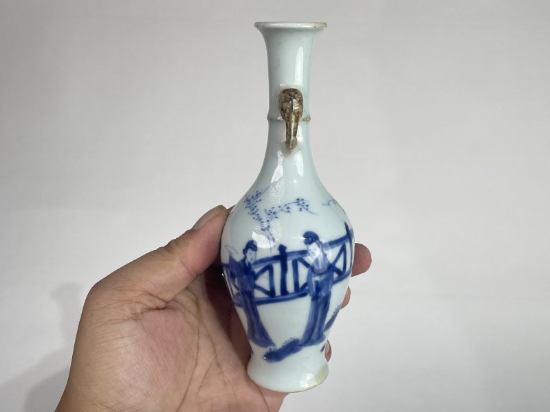 清康熙 青花侍女图双耳瓶 - 图3