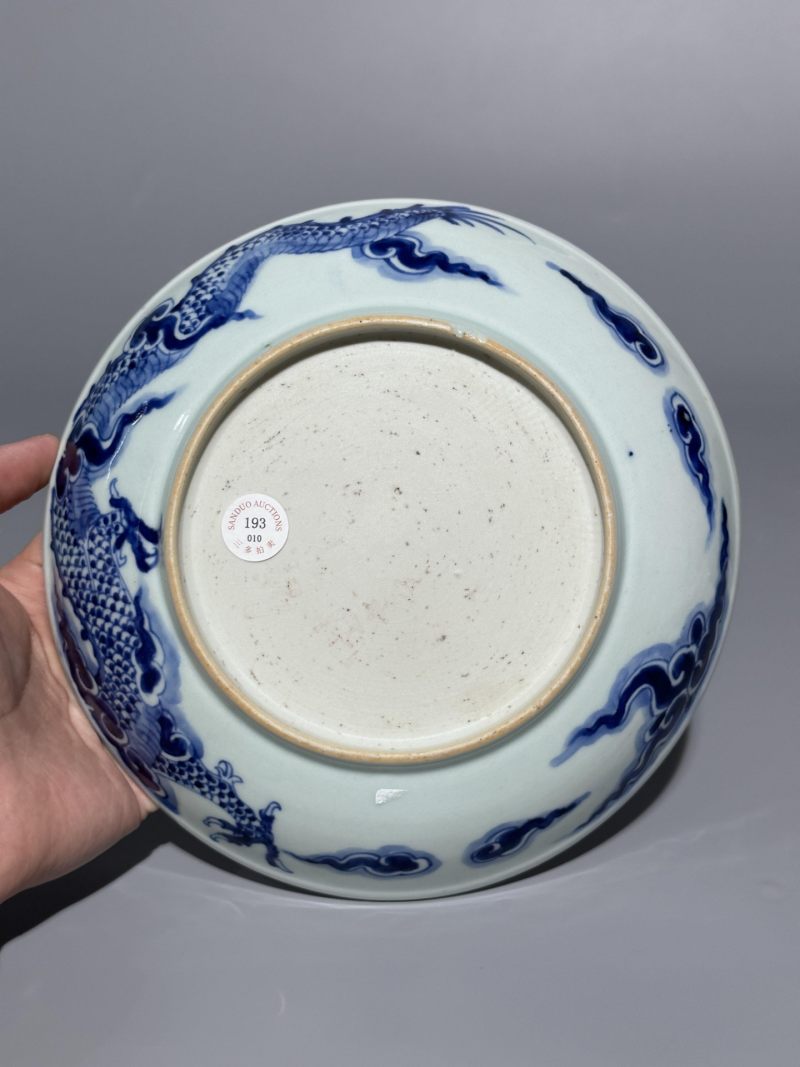    清乾隆 青花过墙龙纹盘 - 图2