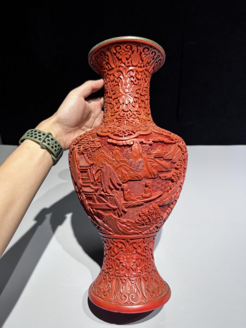    漆器山水人物瓶 - 图6