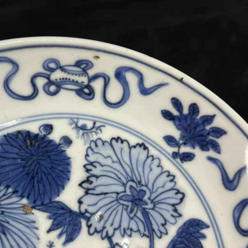 明 青花花卉纹盘 - 图6