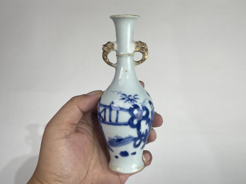 清康熙 青花侍女图双耳瓶 - 图4