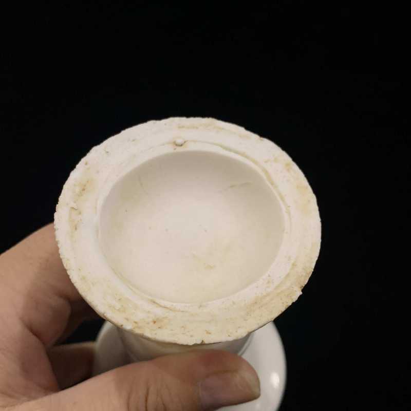 清 德化窑小花觚 - 图9