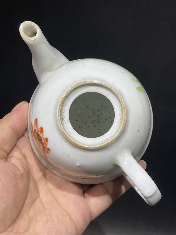 解放后 粉彩花卉纹茶壶 - 图6