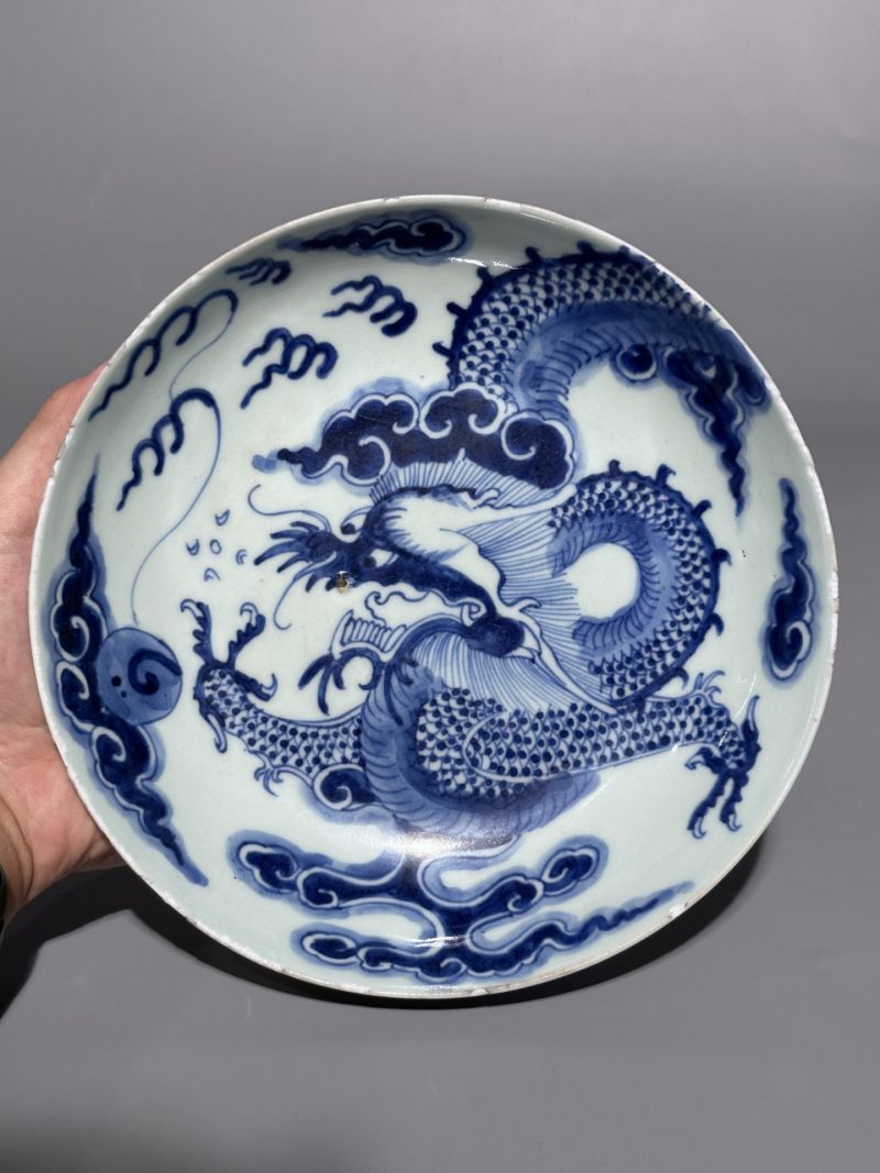    清乾隆 青花过墙龙纹盘 - 图4