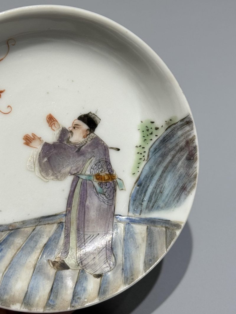    清晚期 粉彩人物故事纹小碟一组两件 - 图4