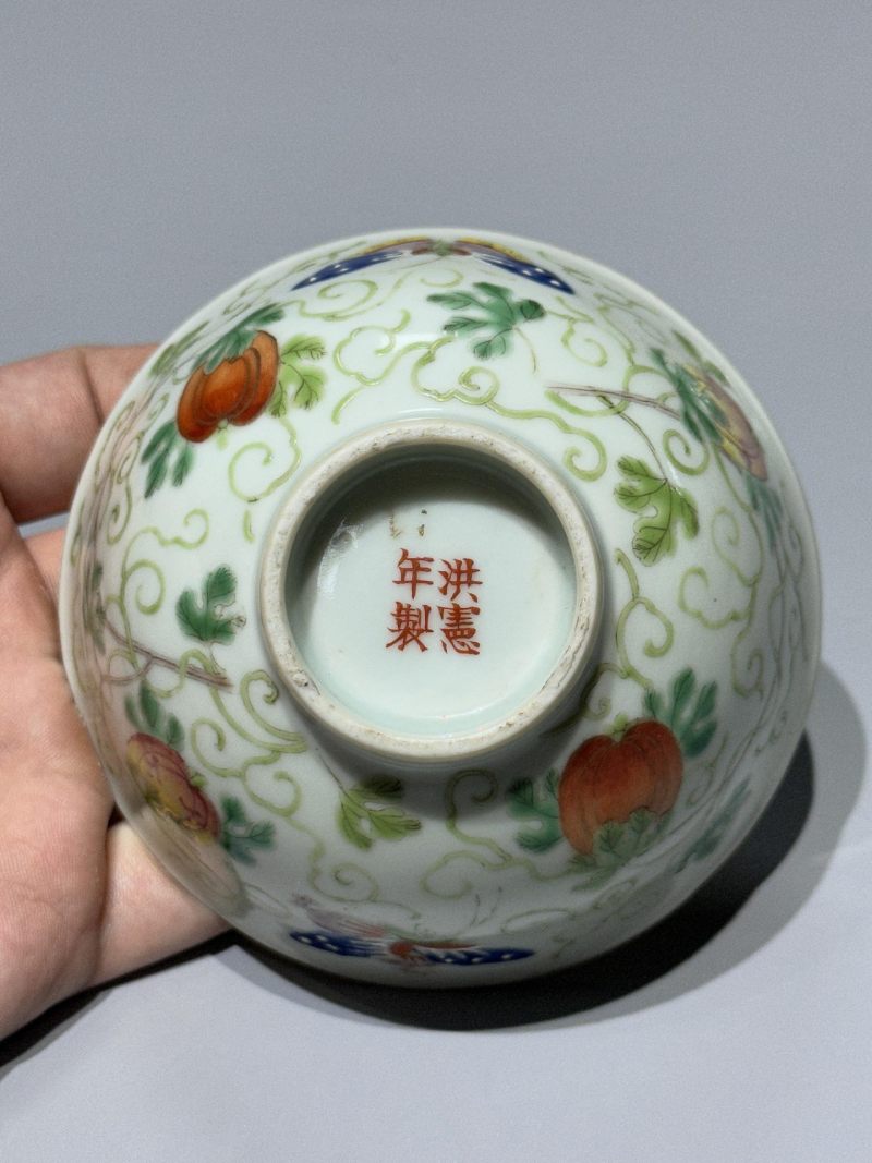    民国 粉彩瓜蝶连绵茶圆一对 - 图9