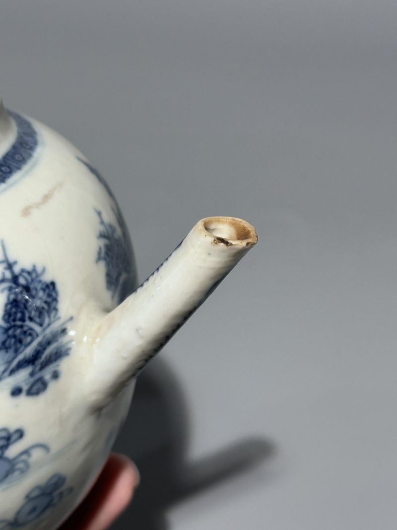    清乾隆 浆胎青花山水图茶壶 - 图14