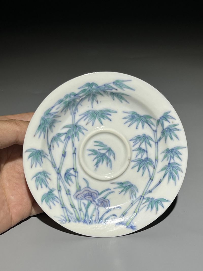    清嘉庆 斗彩翠竹纹盏托 - 图2