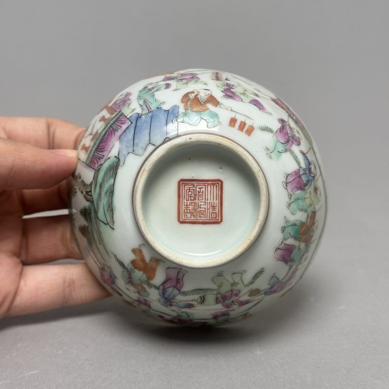 清晚期 粉彩百子闹春图碗 - 图5