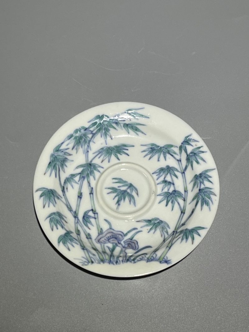    清嘉庆 斗彩翠竹纹盏托 - 图3