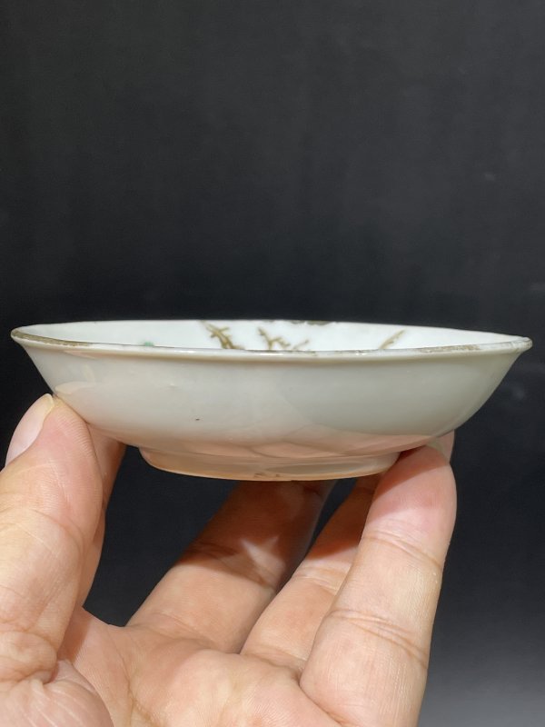 解放后 粉彩花虫诗文小盘一对 - 图4