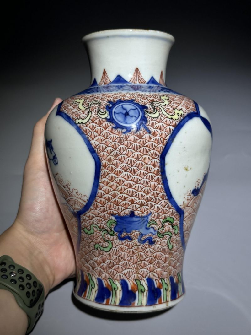    清晚期 青花五彩开光海马纹瓶 - 图7