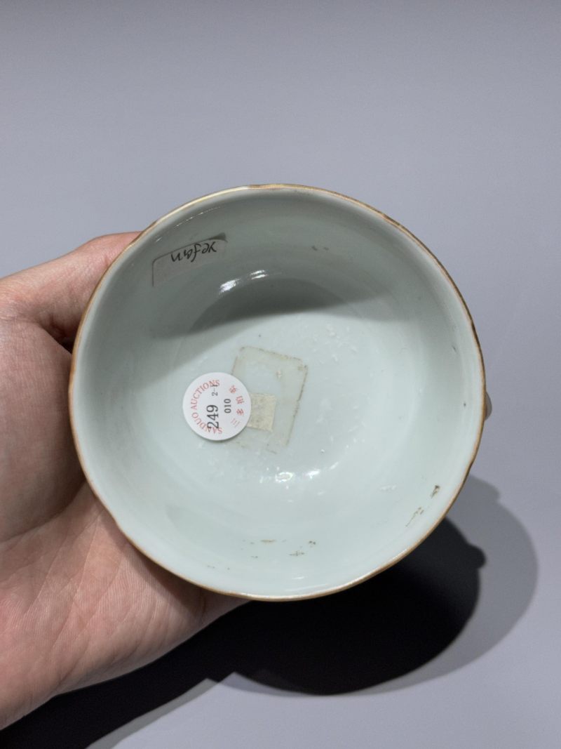    民国 粉彩瓜蝶连绵茶圆一对 - 图13