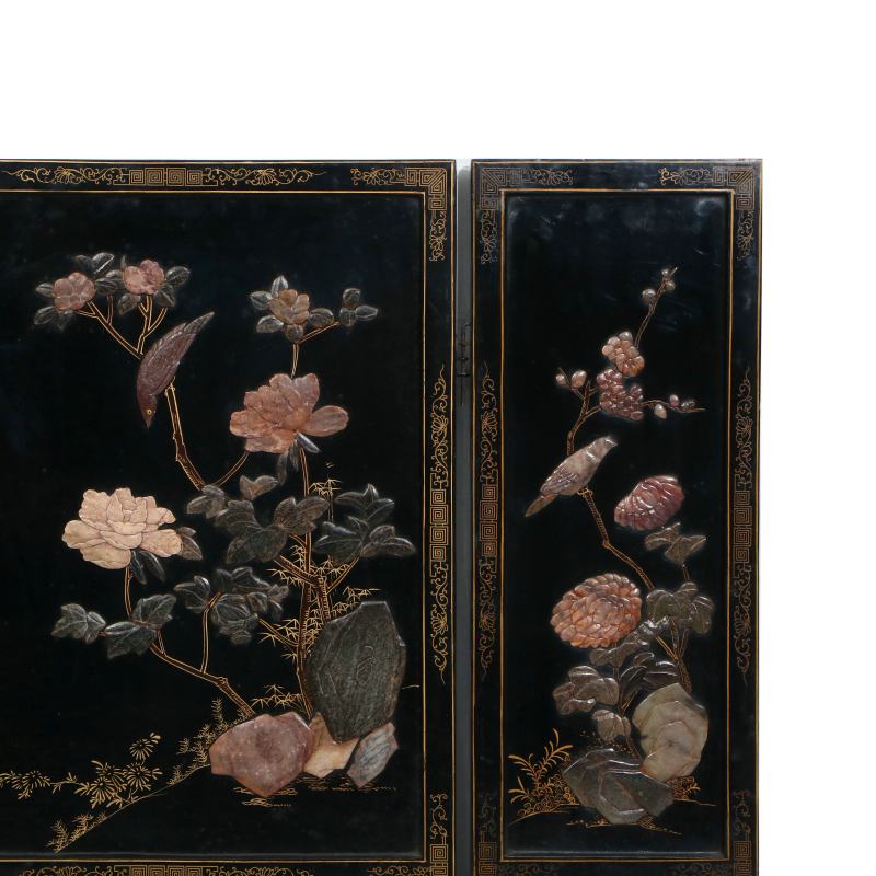 黑漆描金嵌玉石花卉三联屏风 - 图4