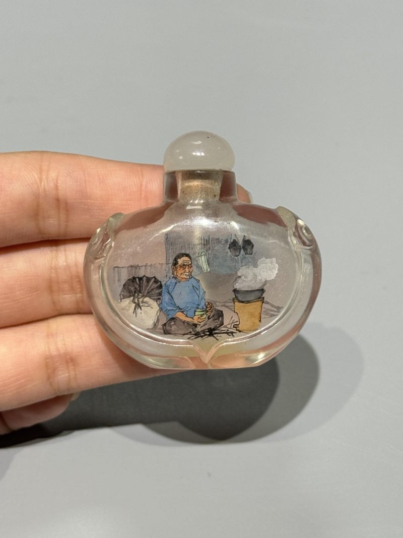    水晶特殊题材内画鼻烟壶一组 - 图8