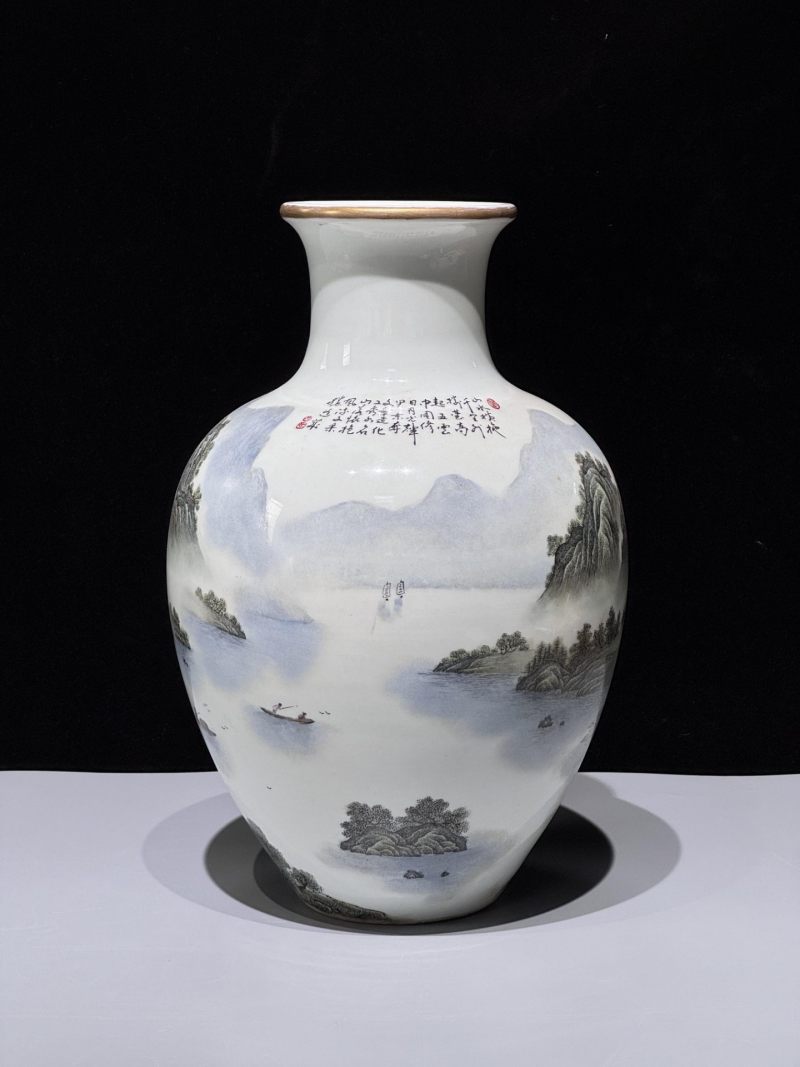    粉彩山水人物诗文瓶 - 图5