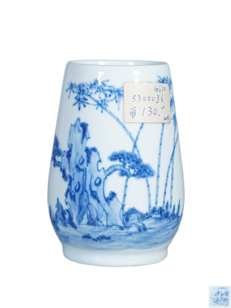    青花松竹石纹罐 - 图1