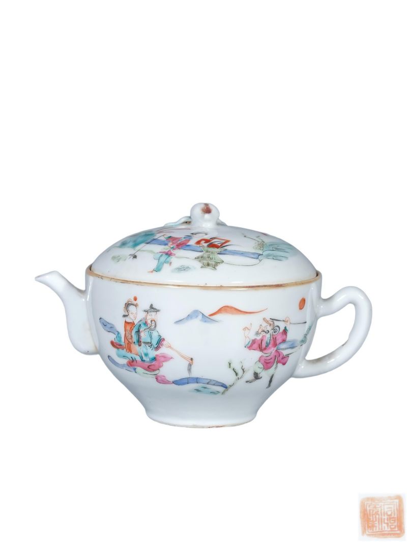    清道光 粉彩人物纹茶壶 - 图1