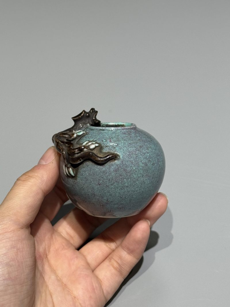    清中期 炉钧釉水盂 配木盒 - 图3