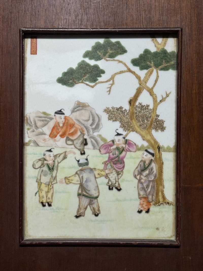    粉彩婴戏图瓷板 - 图3