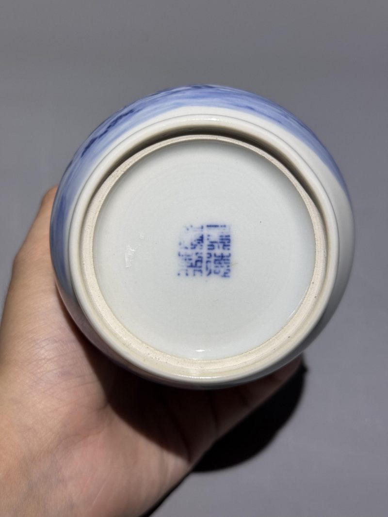    青花松竹石纹罐 - 图3