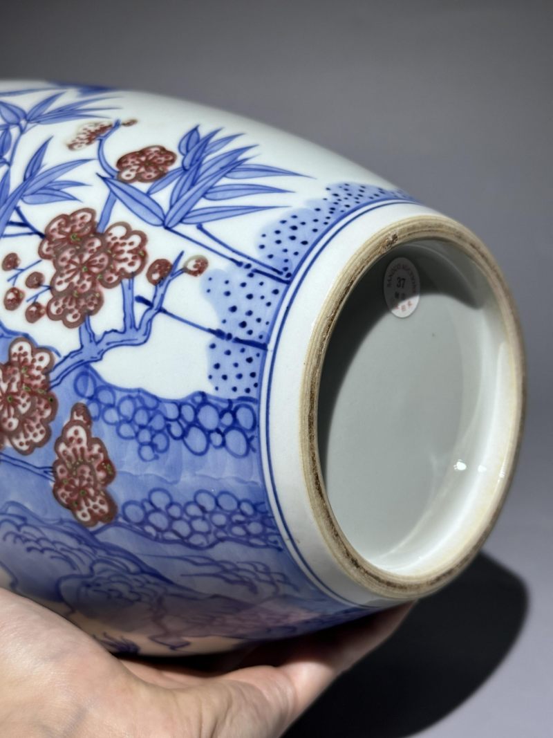    青花釉里红松鹤延年纹瓶 - 图5