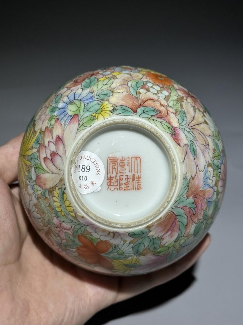    民国 粉彩百花不落地天球瓶 - 图6