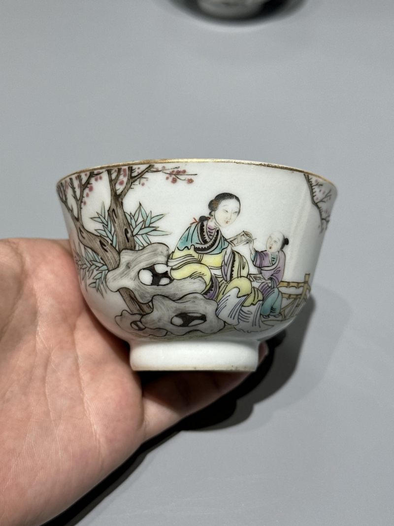    清晚期 浅降彩三娘教子杯一对 - 图3
