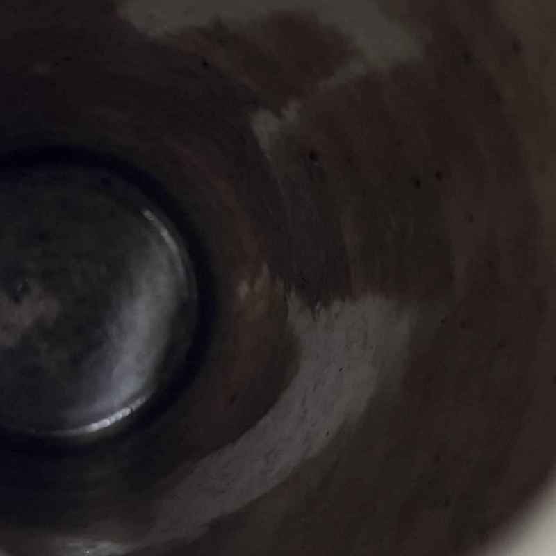 晚清 黄地轧道粉彩花卉纹梅瓶 - 图8