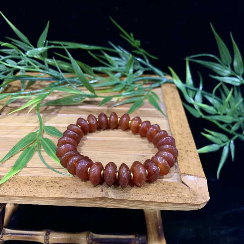 明 玛瑙算盘珠手串 - 图1