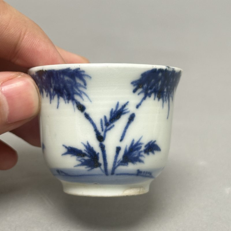清晚期 青花竹纹杯一对 - 图2