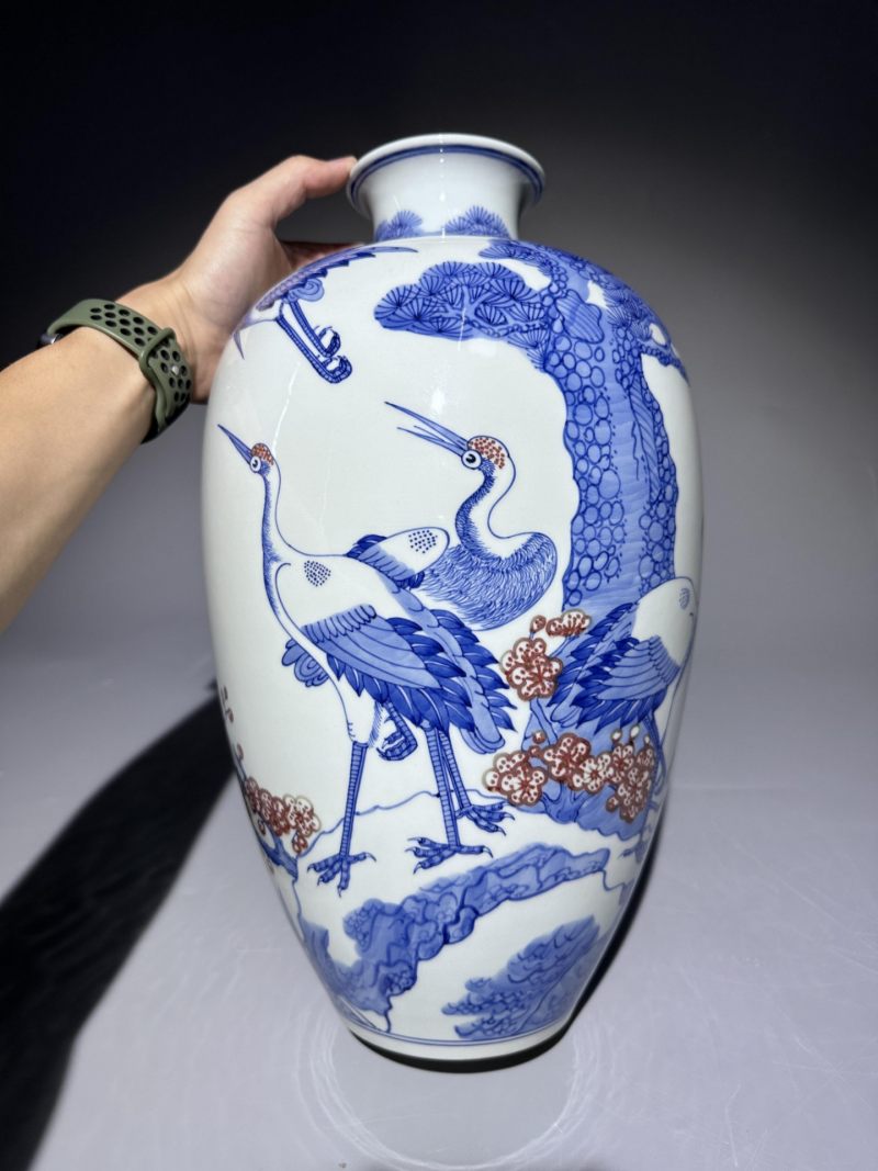    青花釉里红松鹤延年纹瓶 - 图6