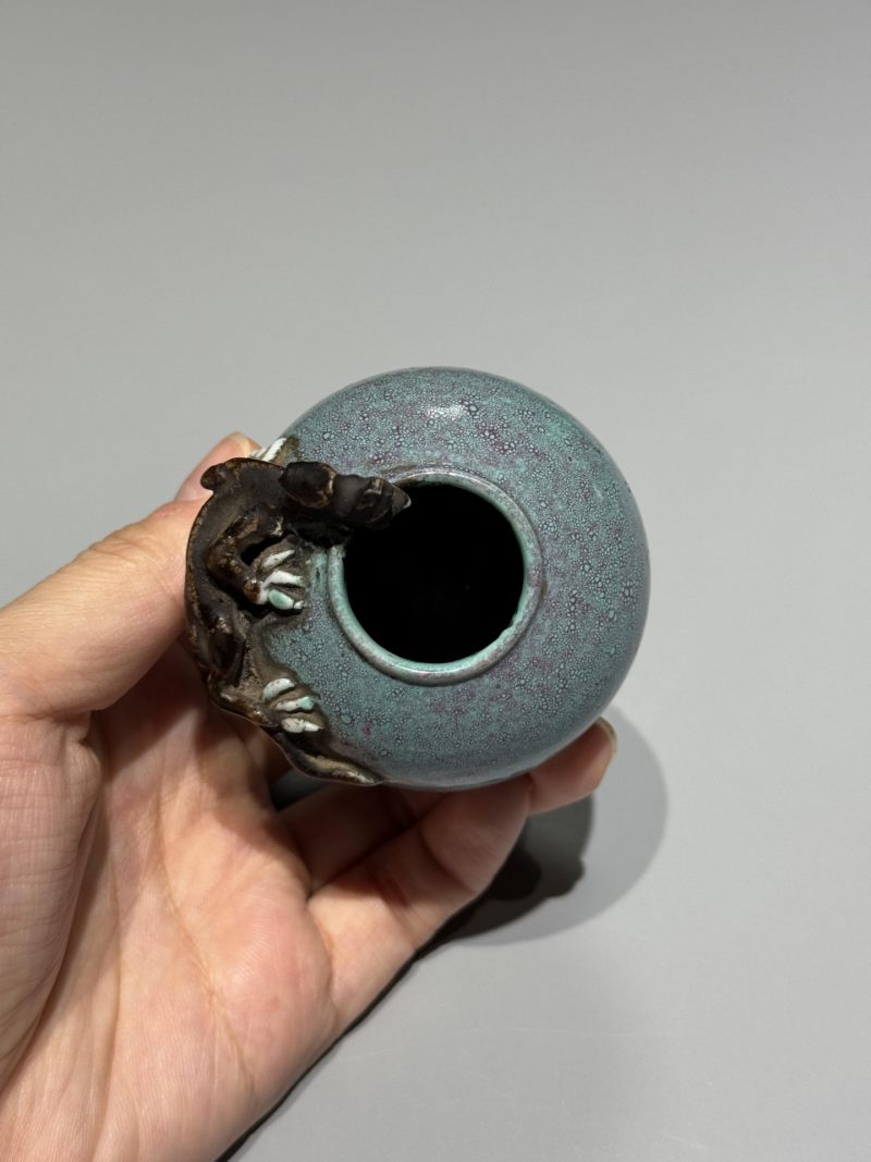    清中期 炉钧釉水盂 配木盒 - 图6